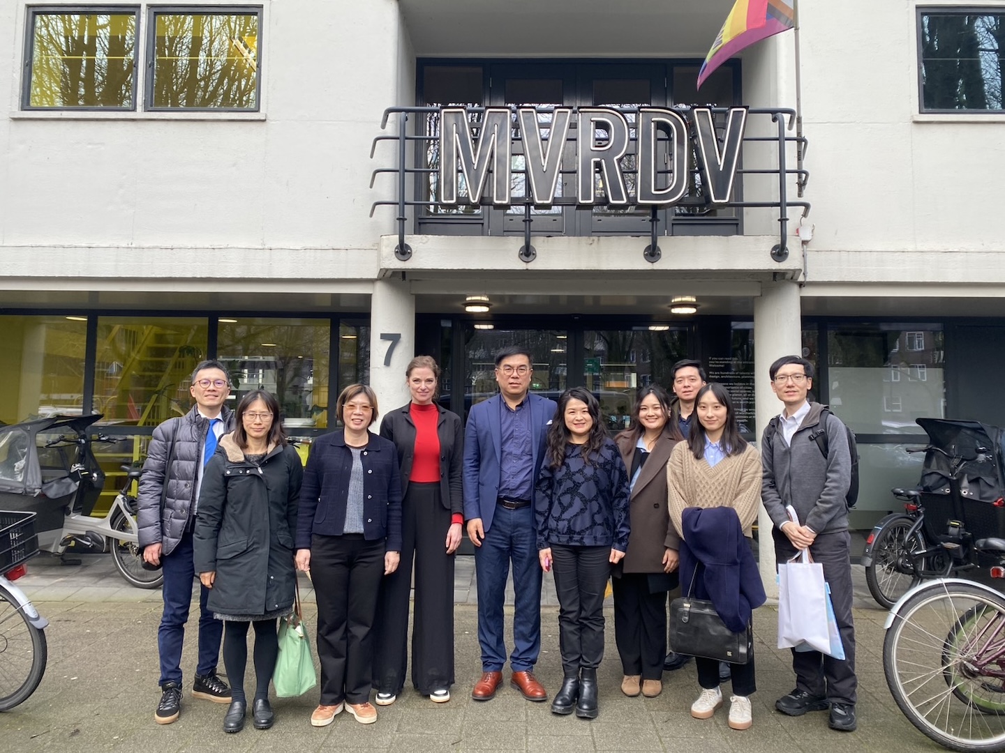 圖1 部長拜訪荷蘭MVRDV公司討論永續建築設計